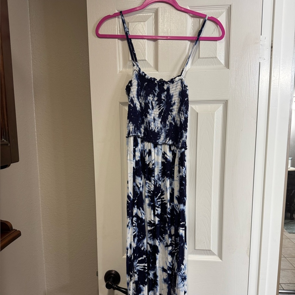 $5 SALE New Look spaghetti strap maxi dress.  Bandeau top. Slits on the sides.